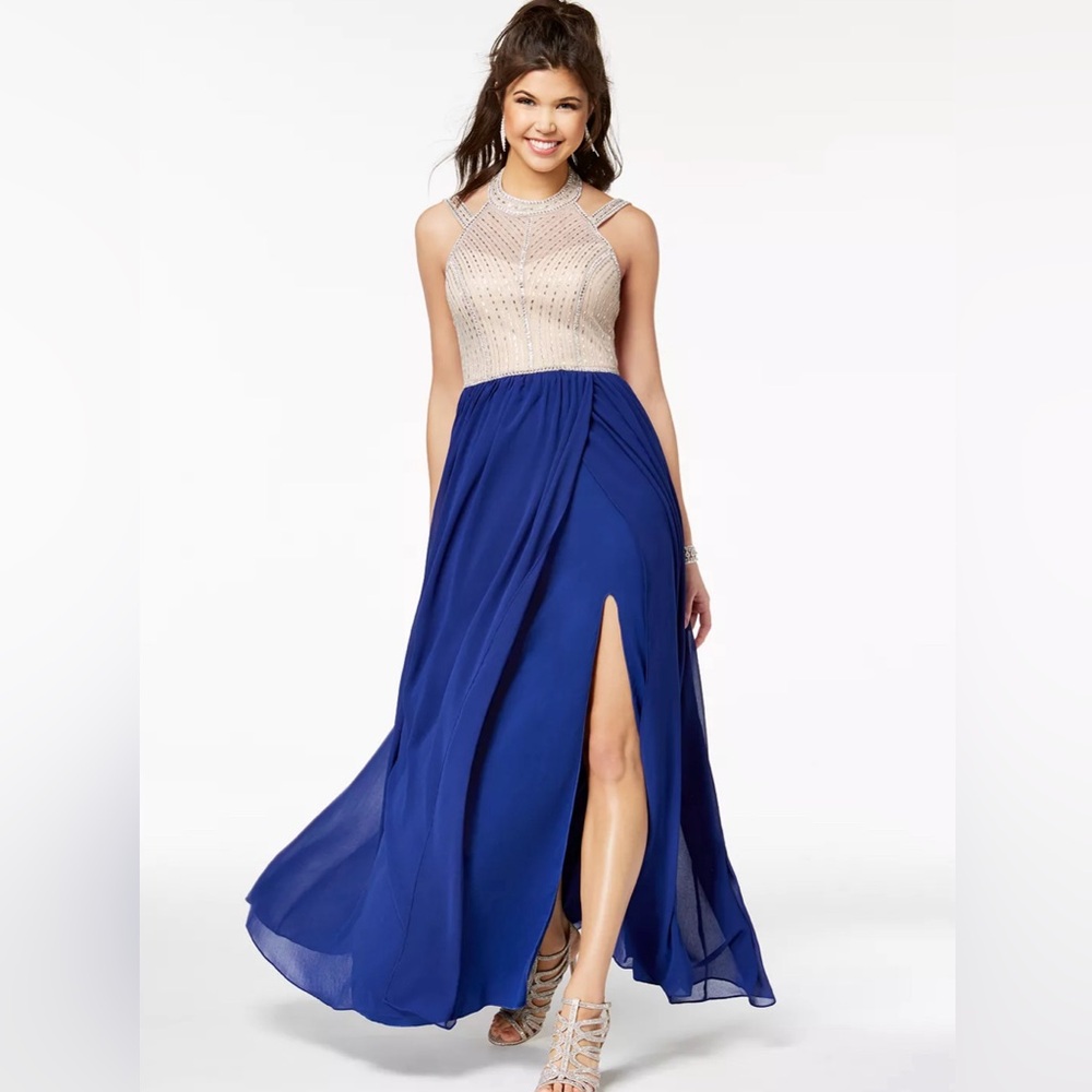 Macys prom “say yes to the dress” original. Size 3 juniors.